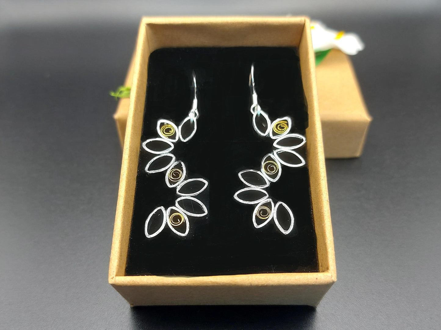 Chain Flower